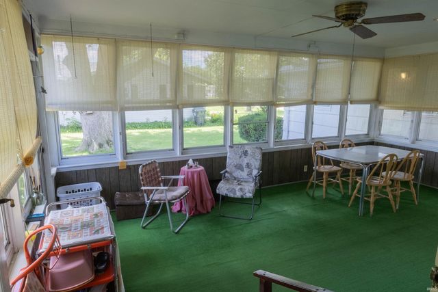 121 W Jackson Street, Parker City, IN 47368
