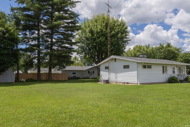121 W Jackson Street, Parker City, IN 47368