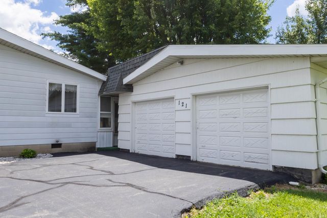 121 W Jackson Street, Parker City, IN 47368