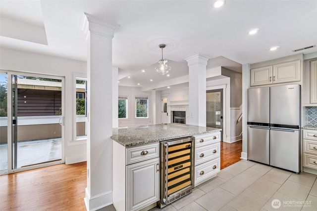 9510 9th Avenue NW, Seattle, WA 98117