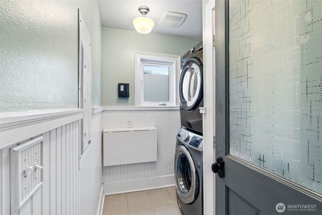 9510 9th Avenue NW, Seattle, WA 98117