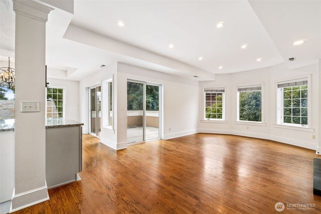 9510 9th Avenue NW, Seattle, WA 98117