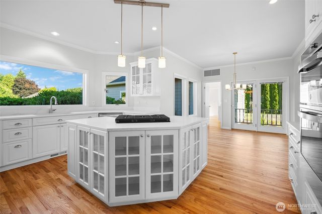5452 Northwest Drive, Bellingham, WA 98226