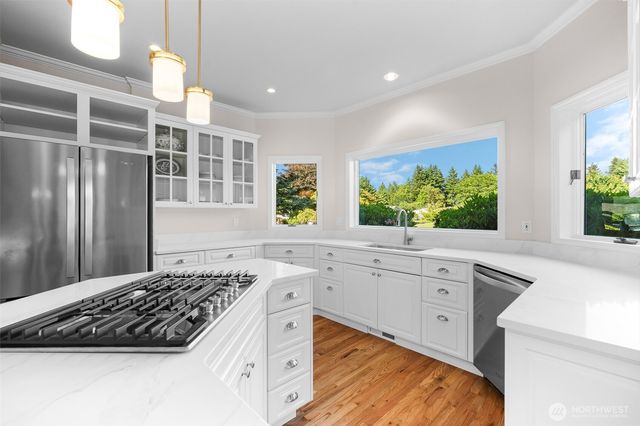 5452 Northwest Drive, Bellingham, WA 98226