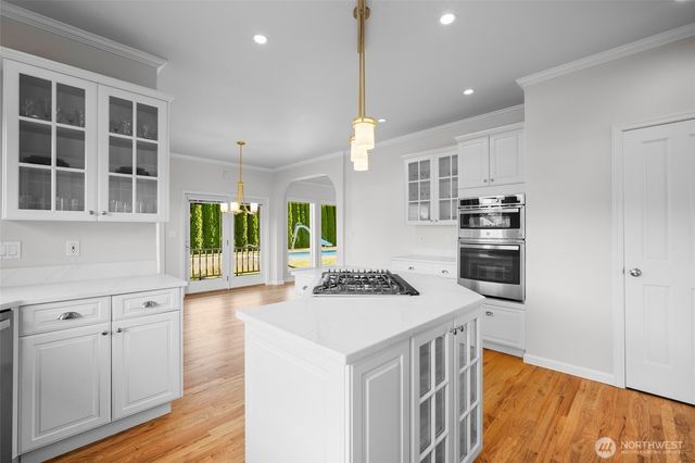 5452 Northwest Drive, Bellingham, WA 98226