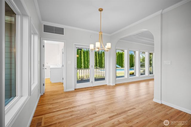 5452 Northwest Drive, Bellingham, WA 98226