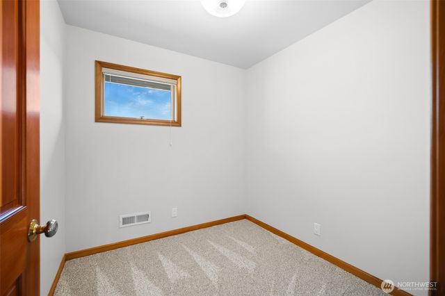 5452 Northwest Drive, Bellingham, WA 98226