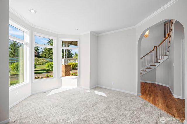 5452 Northwest Drive, Bellingham, WA 98226