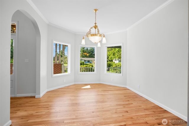 5452 Northwest Drive, Bellingham, WA 98226