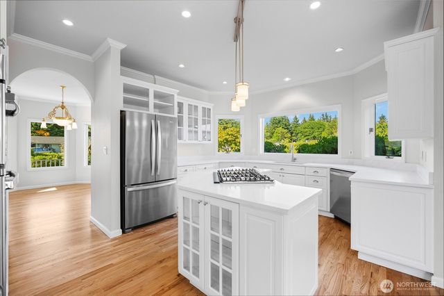 5452 Northwest Drive, Bellingham, WA 98226
