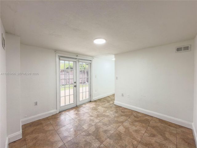 410 Pinecrest Dr, Miami Springs, FL 33166