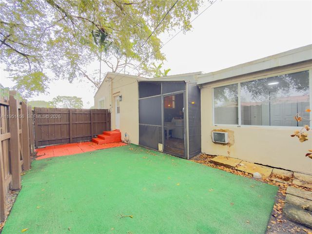 410 Pinecrest Dr, Miami Springs, FL 33166