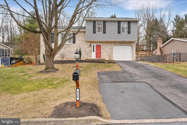 515 RANDALL CIR, Hummelstown, PA 17036