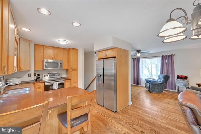 515 RANDALL CIR, Hummelstown, PA 17036