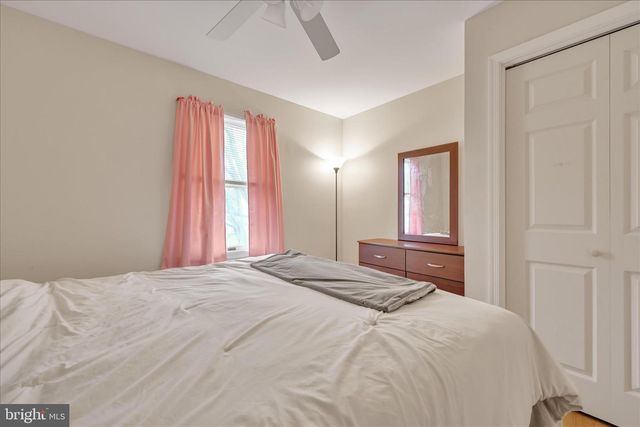 515 RANDALL CIR, Hummelstown, PA 17036