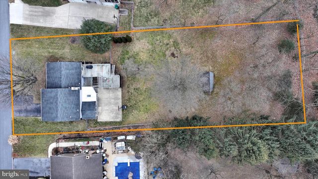 515 RANDALL CIR, Hummelstown, PA 17036