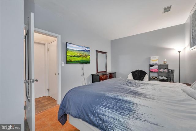 515 RANDALL CIR, Hummelstown, PA 17036