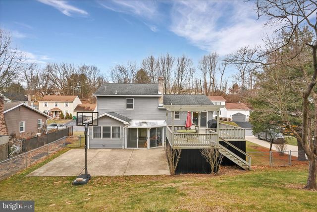 515 RANDALL CIR, Hummelstown, PA 17036