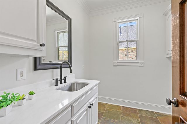 6735 Rue Bocage, Baton Rouge, LA 70809