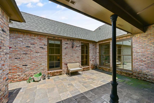 6735 Rue Bocage, Baton Rouge, LA 70809