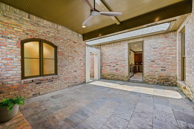 6735 Rue Bocage, Baton Rouge, LA 70809