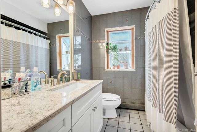 449 2nd Avenue, Massapequa Park, NY 11762