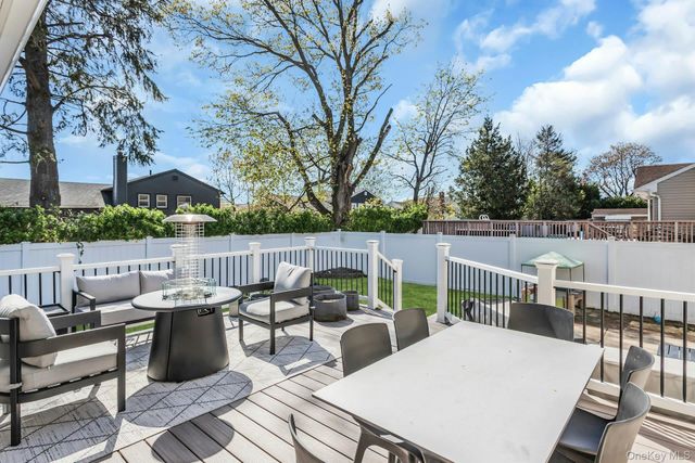449 2nd Avenue, Massapequa Park, NY 11762