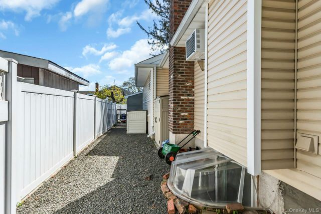 449 2nd Avenue, Massapequa Park, NY 11762