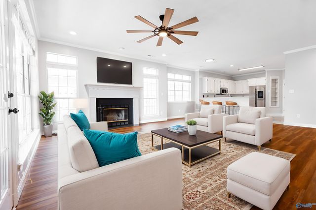 492 Sussex Drive, Huntsville, AL 35824