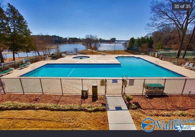 492 Sussex Drive, Huntsville, AL 35824