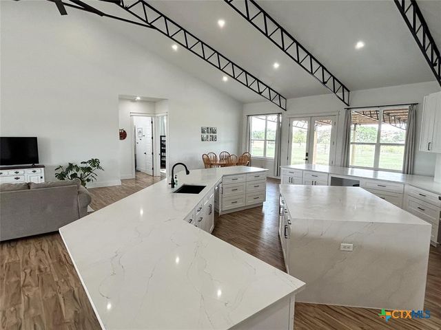 720 County Road 2337, Lampasas, TX 76550