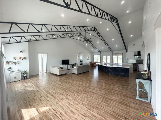 720 County Road 2337, Lampasas, TX 76550