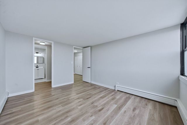 5740 N Sheridan Road 17D, Chicago, IL 60660