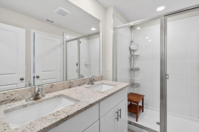5696 SE Edgewater Circle, Stuart, FL 34997