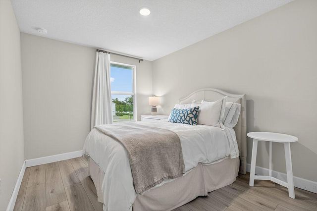 5696 SE Edgewater Circle, Stuart, FL 34997