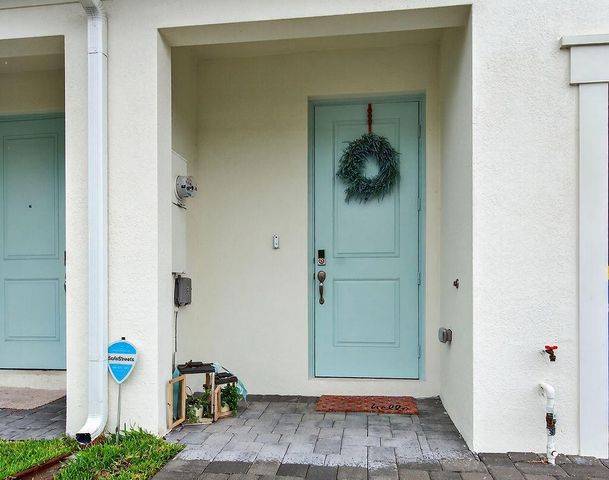 5696 SE Edgewater Circle, Stuart, FL 34997