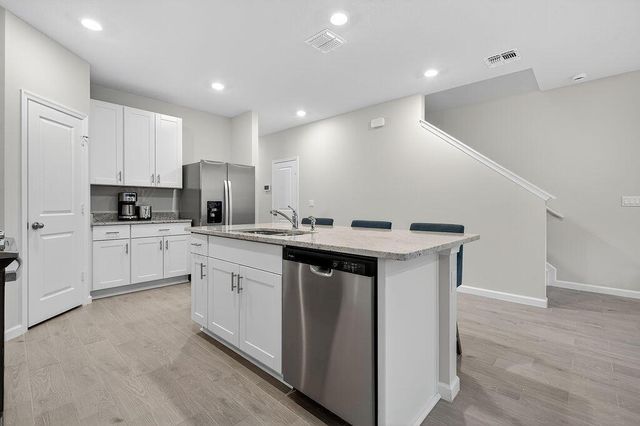 5696 SE Edgewater Circle, Stuart, FL 34997