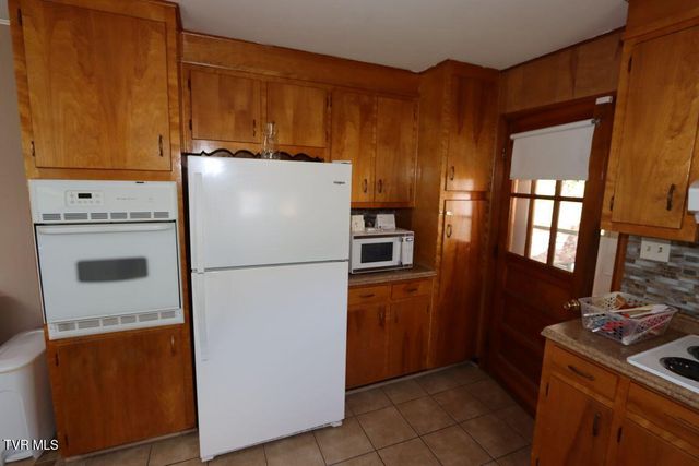4244 Reedy Creek Road, Bristol, VA 24202