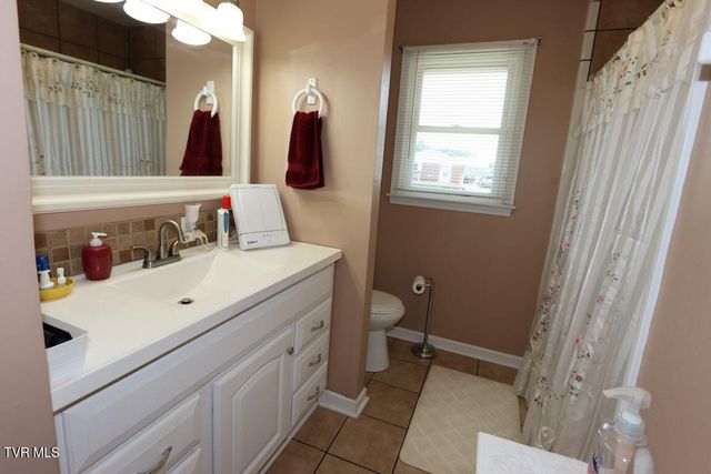 4244 Reedy Creek Road, Bristol, VA 24202
