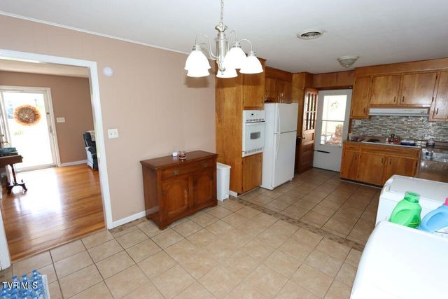 4244 Reedy Creek Road, Bristol, VA 24202