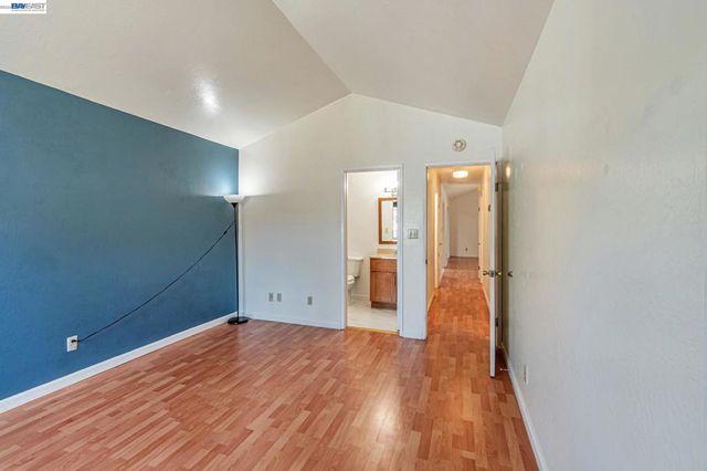 2538 E 16Th St, Oakland, CA 94601