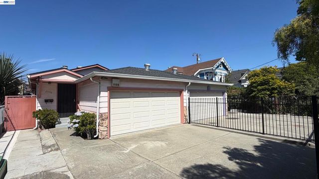 2538 E 16Th St, Oakland, CA 94601
