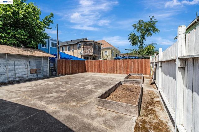 2538 E 16Th St, Oakland, CA 94601