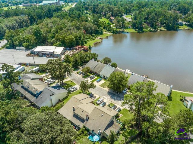 101 Leisure Lake Court, Warner Robins, GA 31088