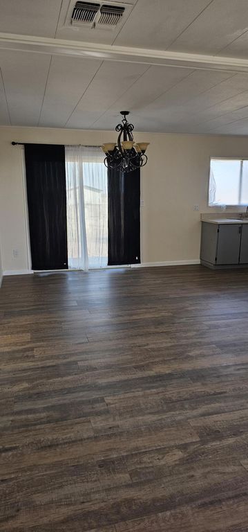 Image 4 of property listing at 2367 Oahu Lane, Thermal, CA 92274