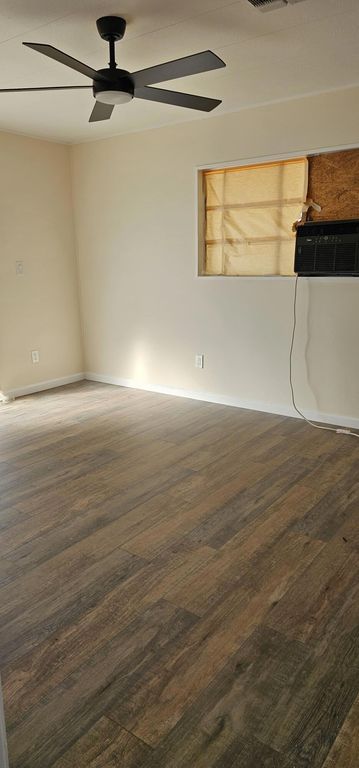 Image 7 of property listing at 2367 Oahu Lane, Thermal, CA 92274