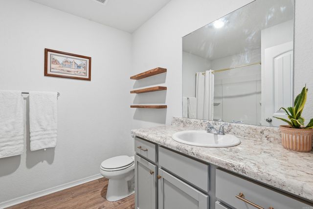 34 Sun Drenched Trl, Conway, AR 72032