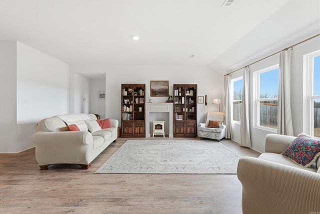 34 Sun Drenched Trl, Conway, AR 72032