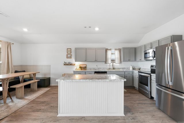 34 Sun Drenched Trl, Conway, AR 72032