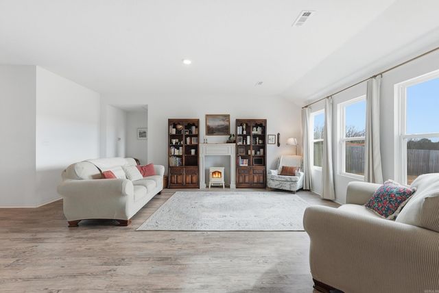 34 Sun Drenched Trl, Conway, AR 72032